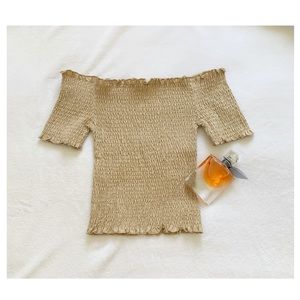 NWT 🤎 H&M Beige Off the Shoulder Crop Top